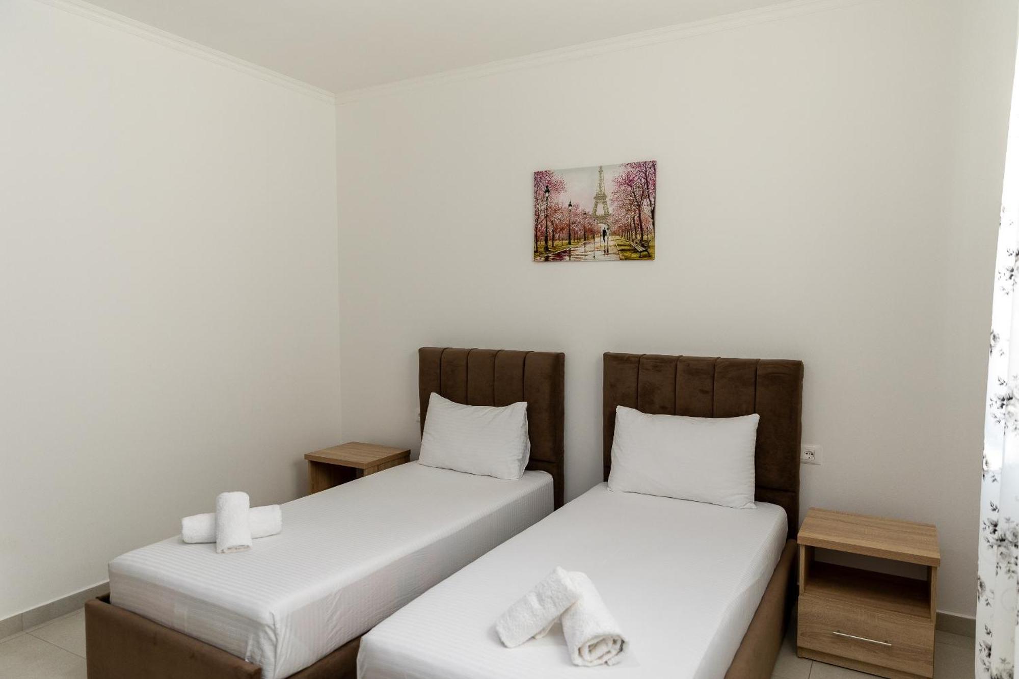 Hotel Paradise ชโคเดอร์ ภายนอก รูปภาพ